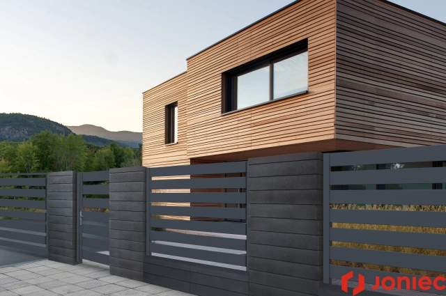 ROMA Lite modular fences